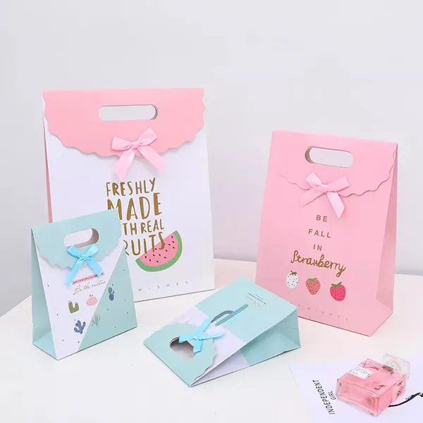 Custom Paper Gift Bags | Well-designed Gift Packaging